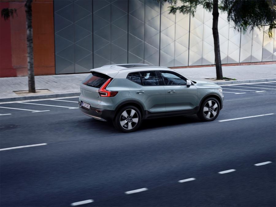  Volvo XC40 T5 2017 года  (WW) (фото 10 из 33)
